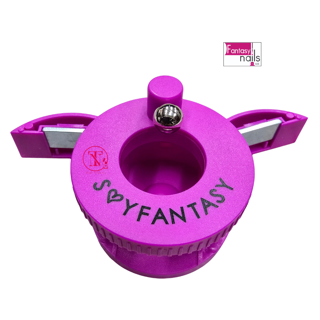 Rotating-Cat-Eye-Magnet-Fantasy-Nails-Top-Nails